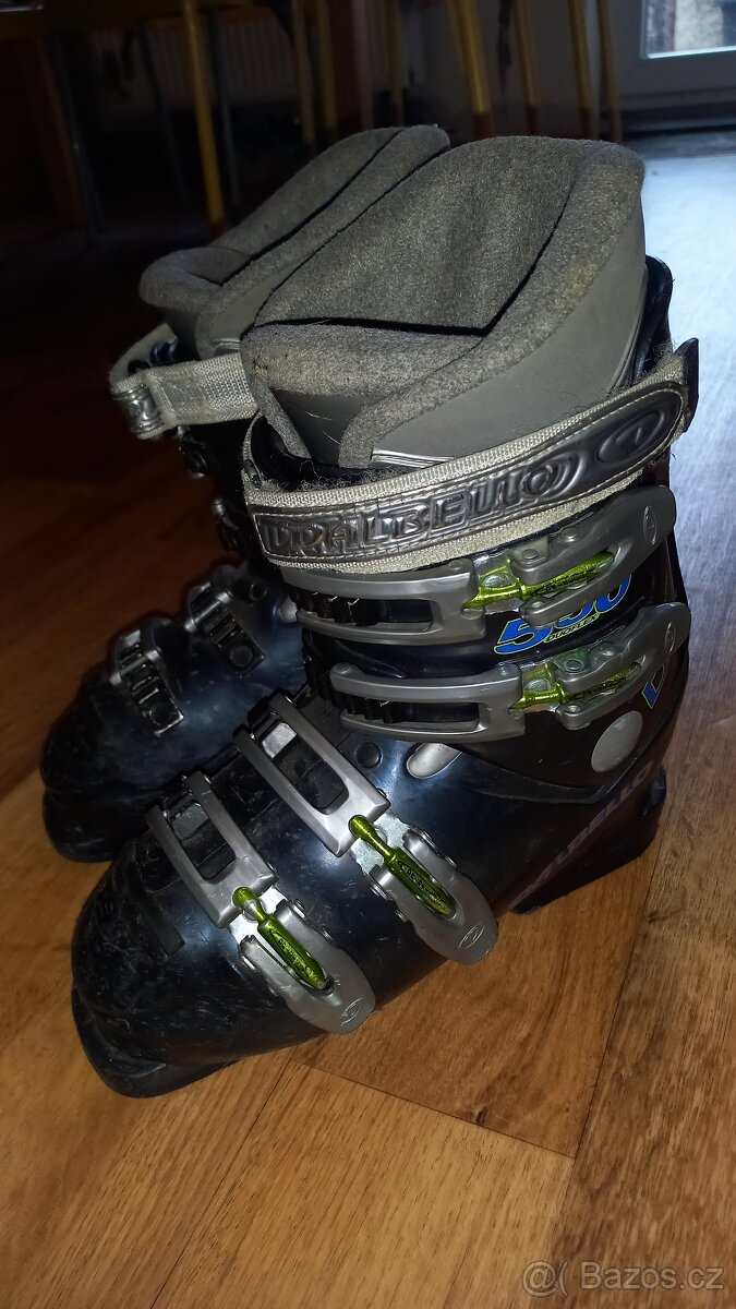 Lyžařské boty / lyžáky vel. 24, EU 37
