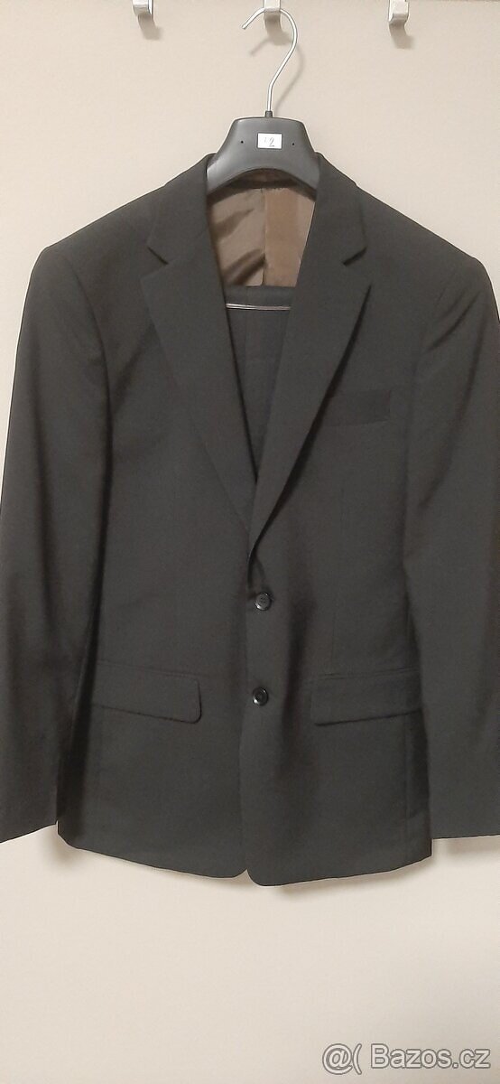 Oblek Móda Prostějov 56/170