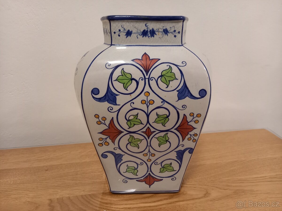 stará malovaná keramická váza