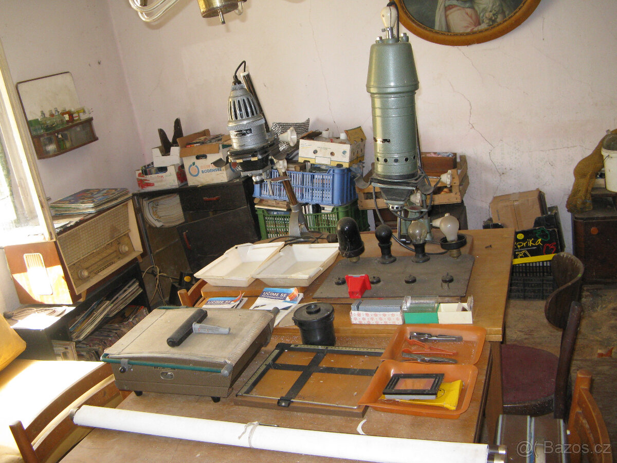 různé retro fotopotřeby