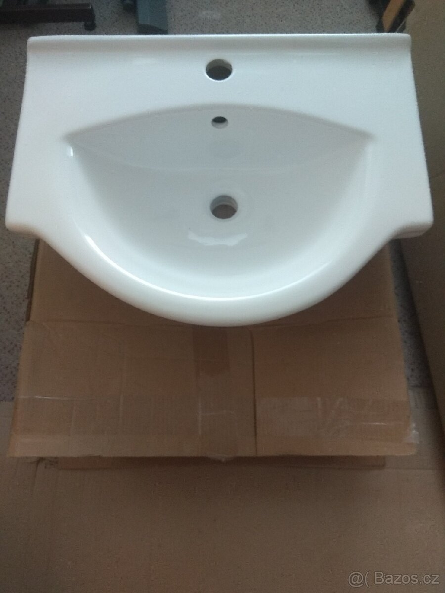 Nové nepoužité umyvadlo šíře 56cm