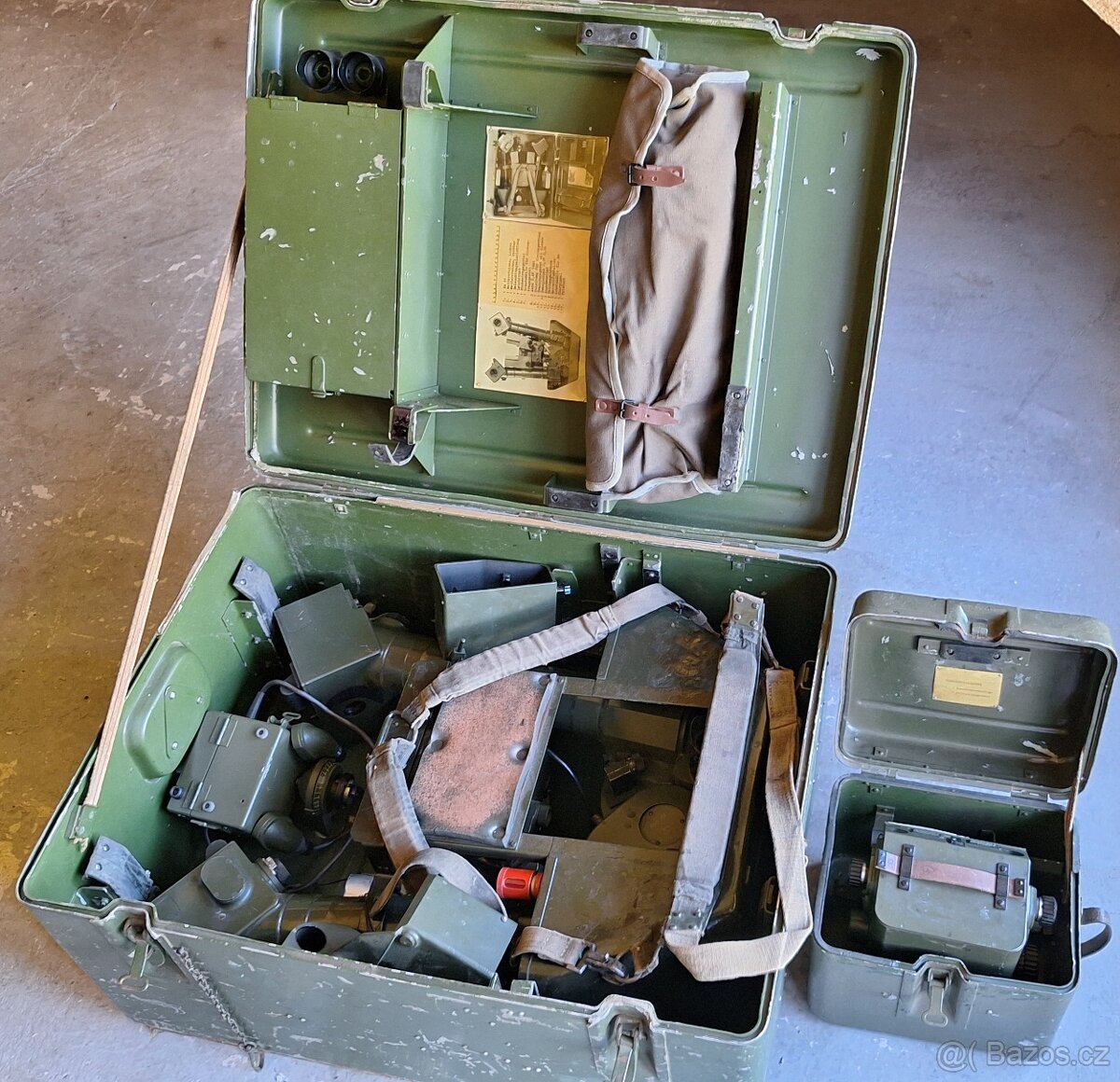 Starý vojenský dálkoměr Em - 61 - DDR s příslušenstvím