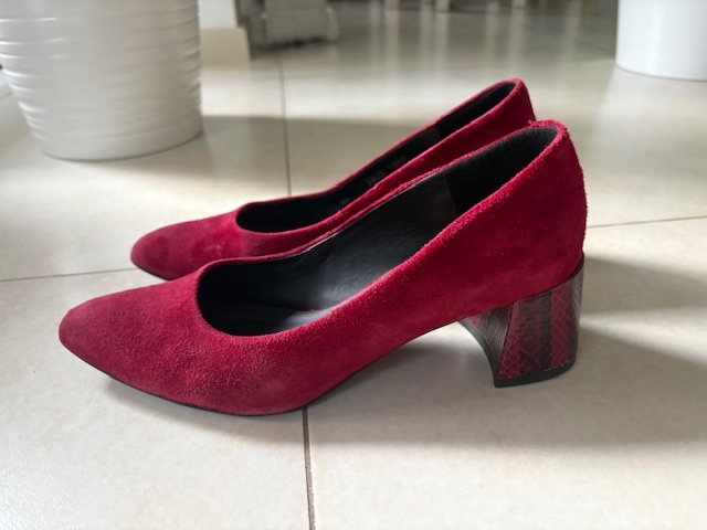 Prodám kožené lodičky Gino Rossi.