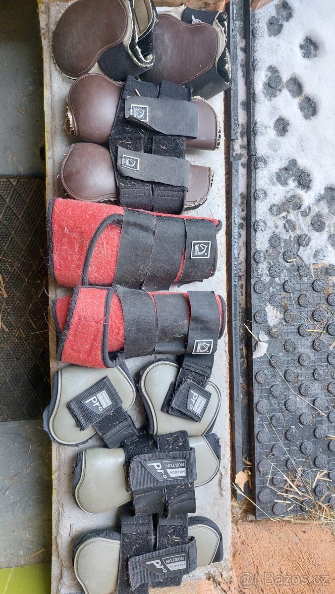 kamaše, šlachovky, chrániče,kloubové kamaše