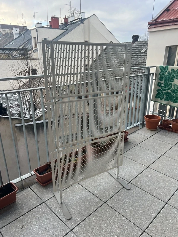 Kovová zástěna LUNGON od IKEA