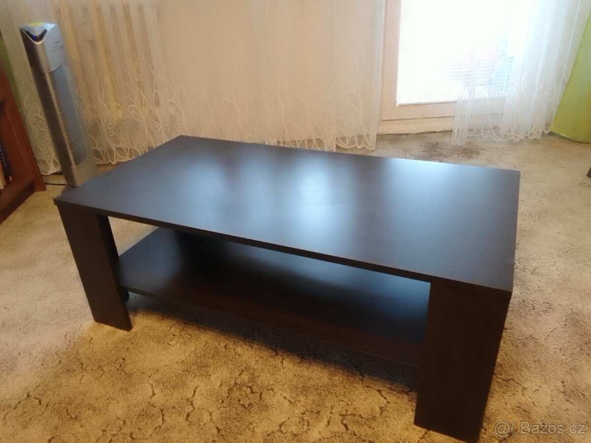 Konferenční stolek