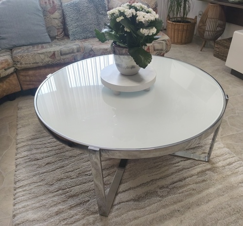 Prodám konferenční stolek