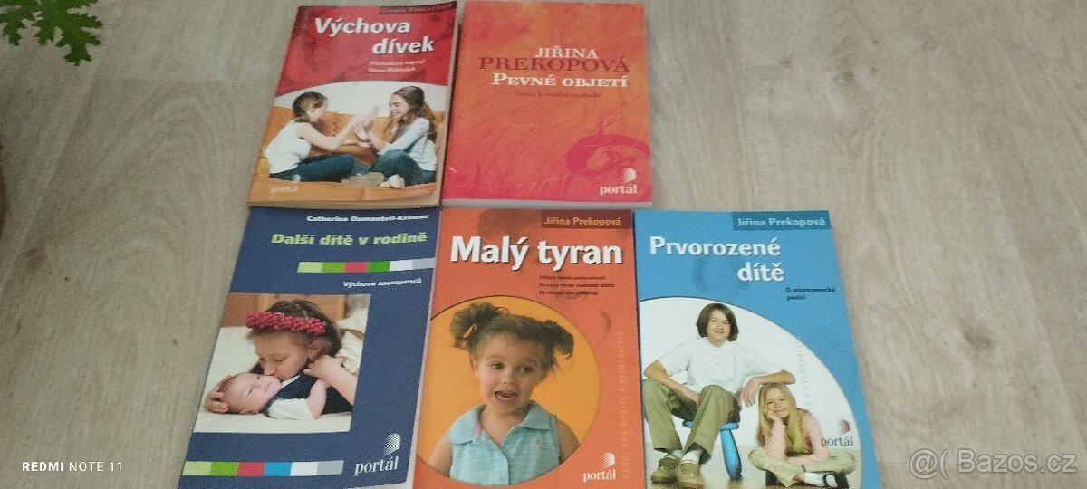 Soubor 5ti knížek ohledně výchovy dětí ruzne