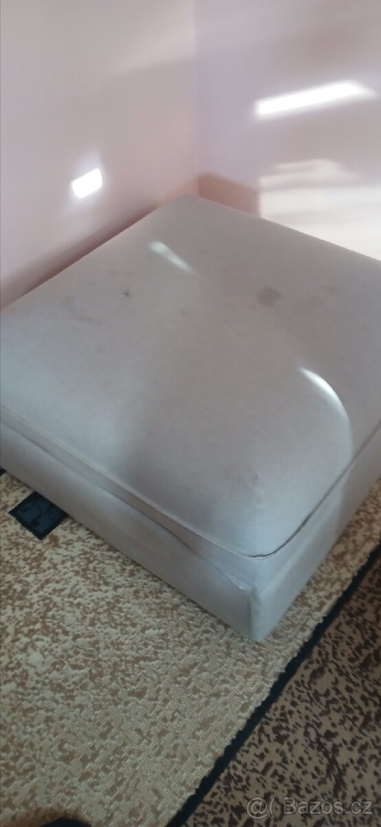 Daruji za odvoz taburet