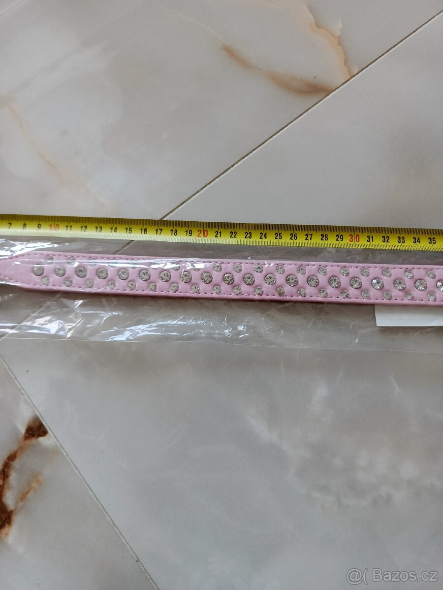 Obojek pro psa , růžový s kamínky