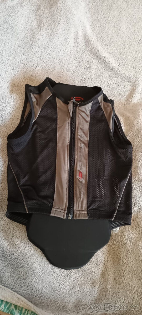 Páteřní chránič černý P06 Swing, vel. A-S