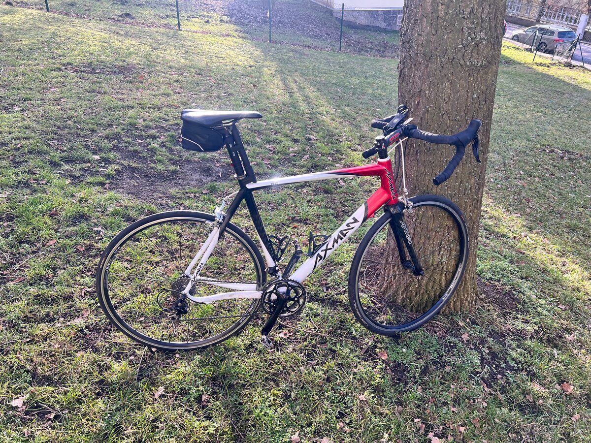 Silniční kolo Carbon vel.57