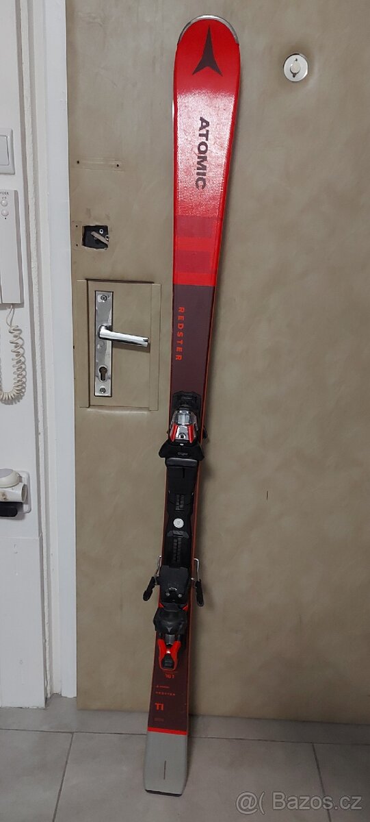 Atomic Redster Ti 161cm