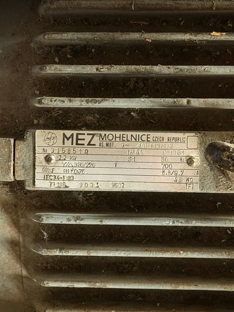 Prodám silný pomaluběžný 3fázový elektromotor