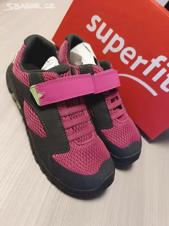 Nové dívčí boty Superfit vel. 31 a 33