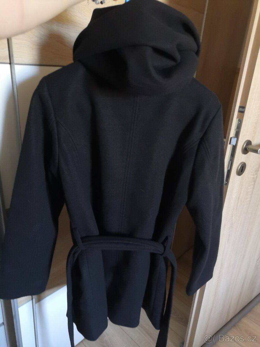Nový kabát L velikost 40