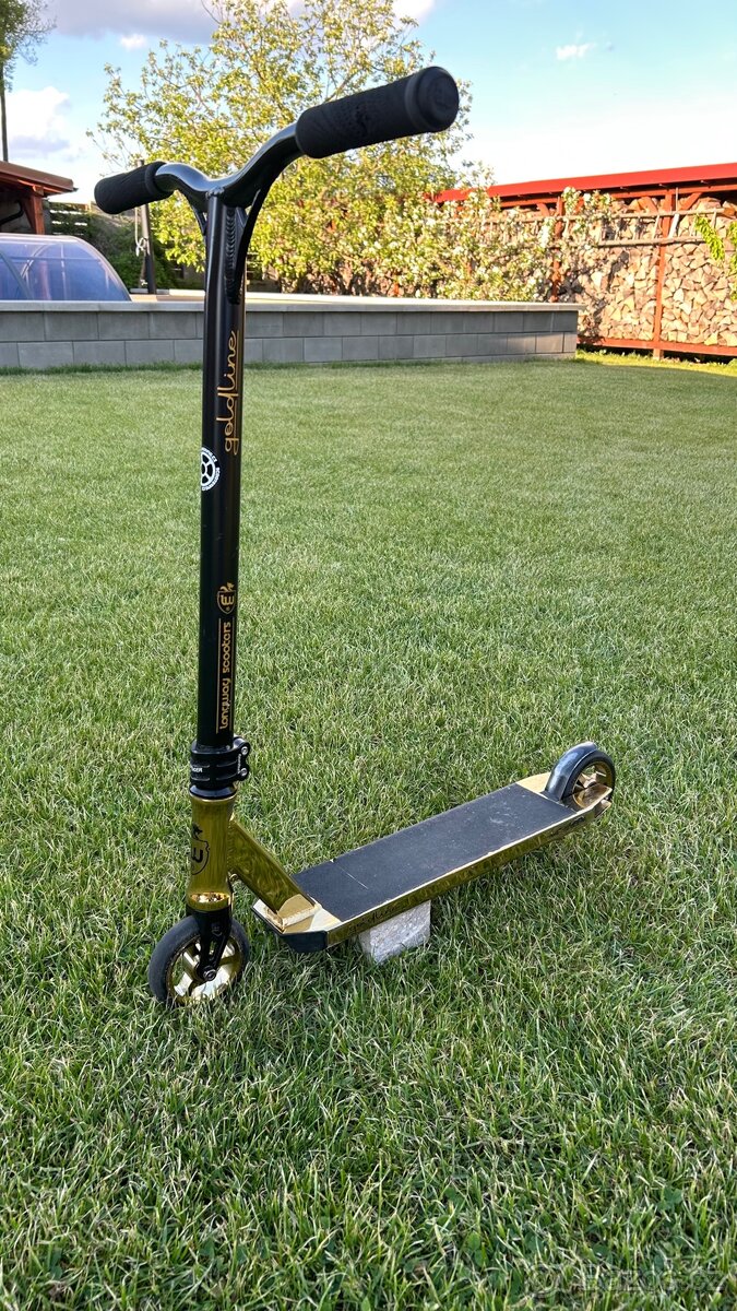 Freestyle koloběžka - LONGWAY Metro 2K19 Pro Scooter