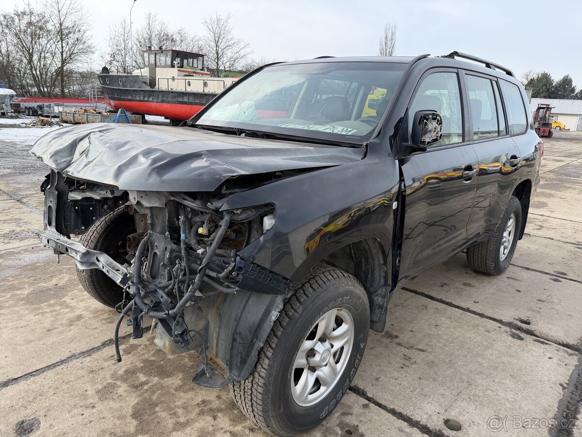Toyota Landcruiser 200