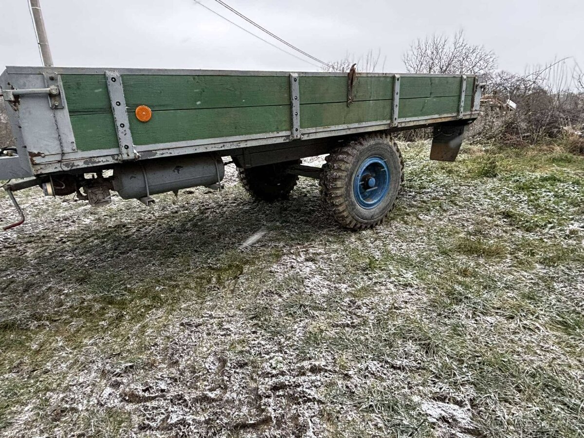 Dvoukolka za traktor