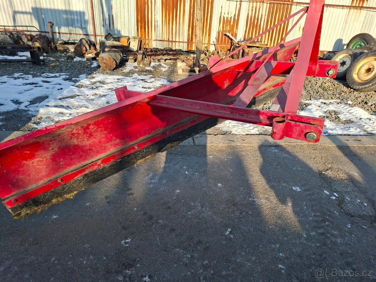 Traktorová radlice na sníh