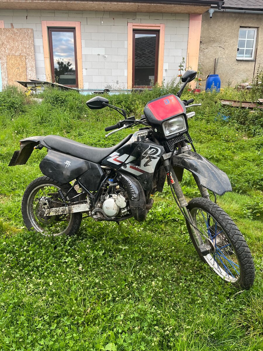 Yamaha DT 125 R Nová STK