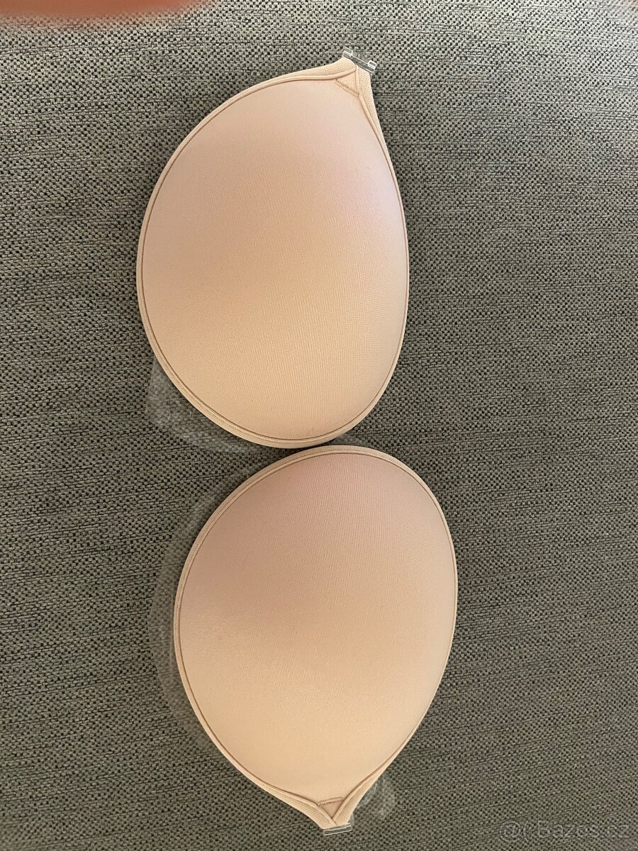 Podprsenka samodržící