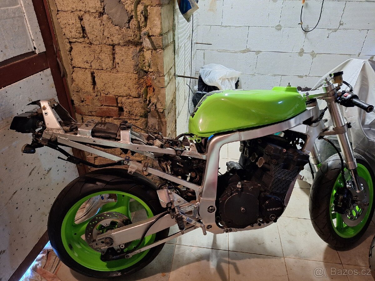 Suzuki Gsxr 750