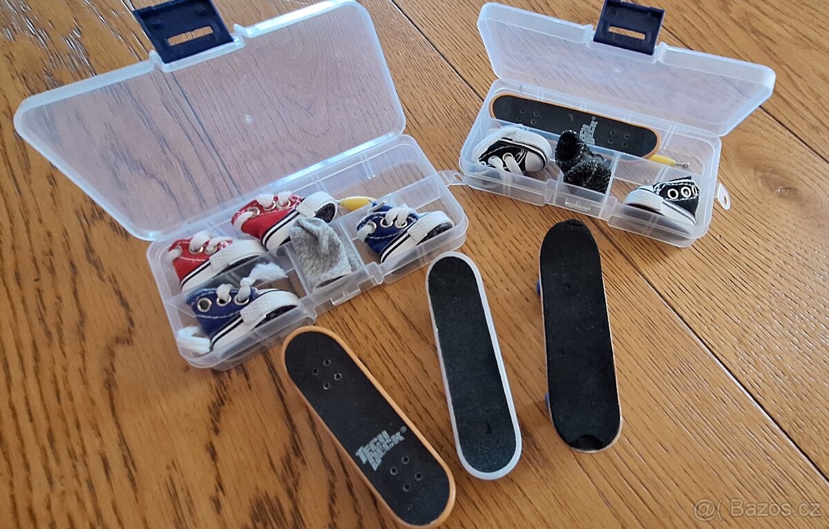 Tech deck fingerboardy plus doplňky