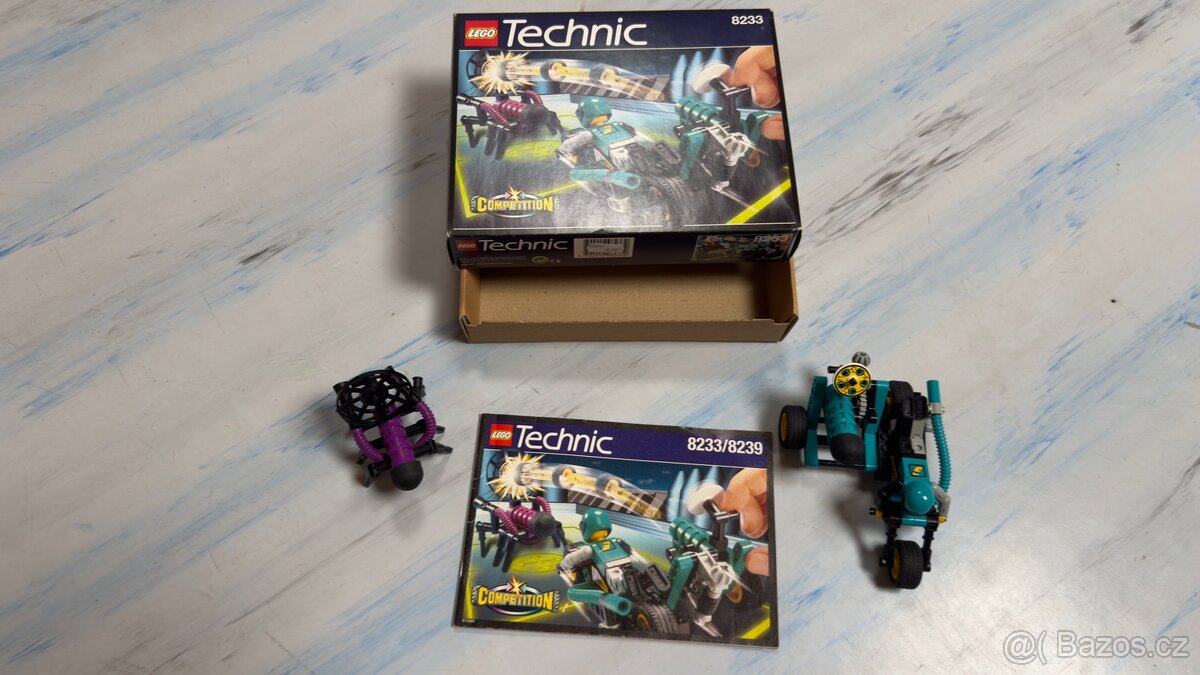 LEGO 8233 Motorka versus Žihadlo