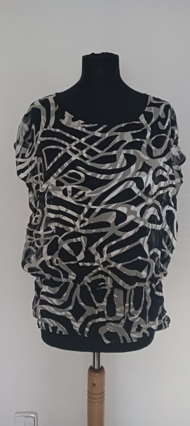 Halenka černobílá