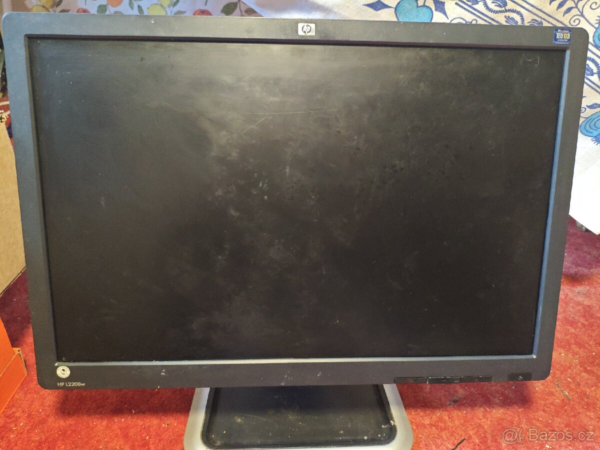 22" monitor za čokoládu