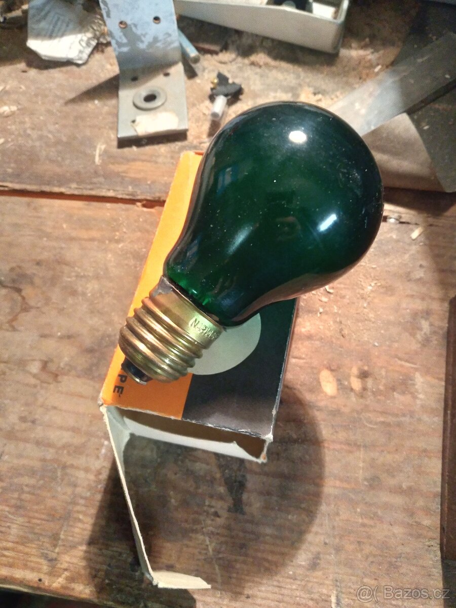 Zelena zarovka do fotokomory