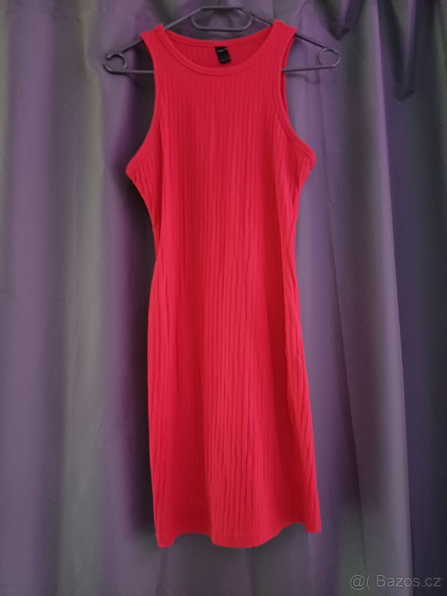 Krátké letní šaty