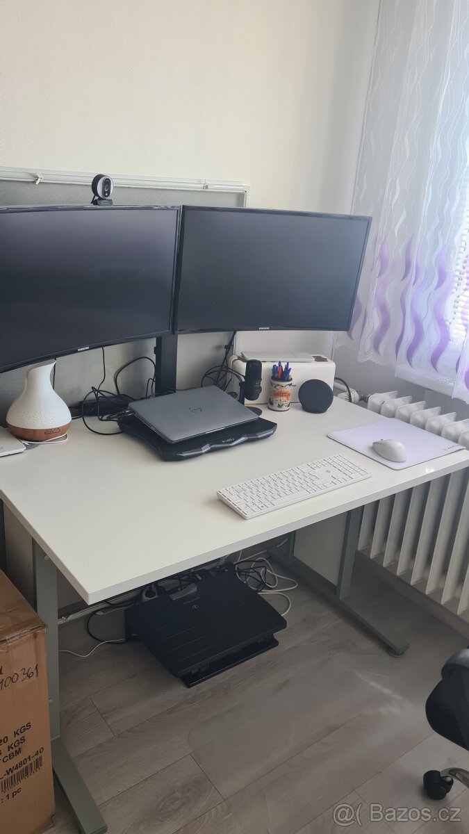 Psací stůl od Tvilum 120x80 jak nový