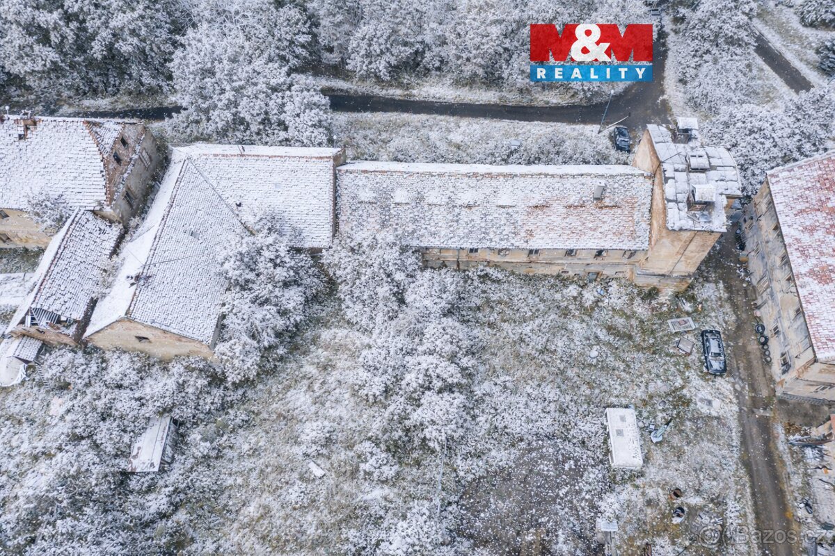 Prodej nájemního domu, 1000 m², Podbořany