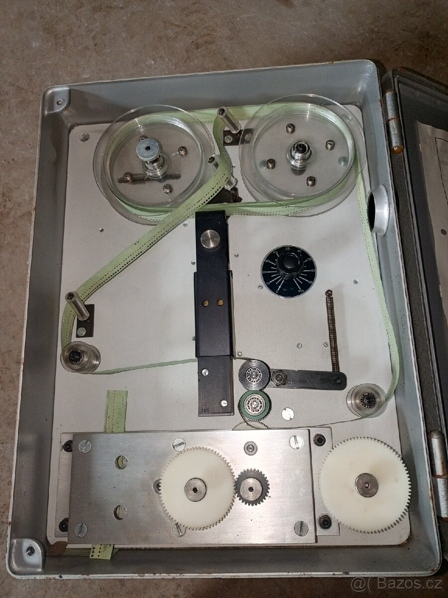 Historické elektromechanické zařízení BRASCHLER & CIE