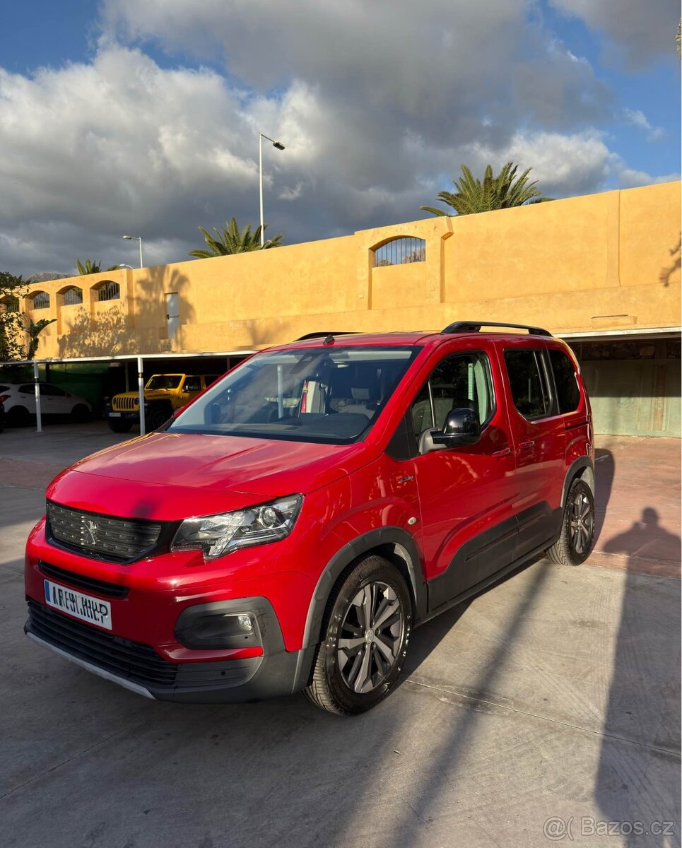 Camper se spaním Tenerife – ideální pro 2 osoby