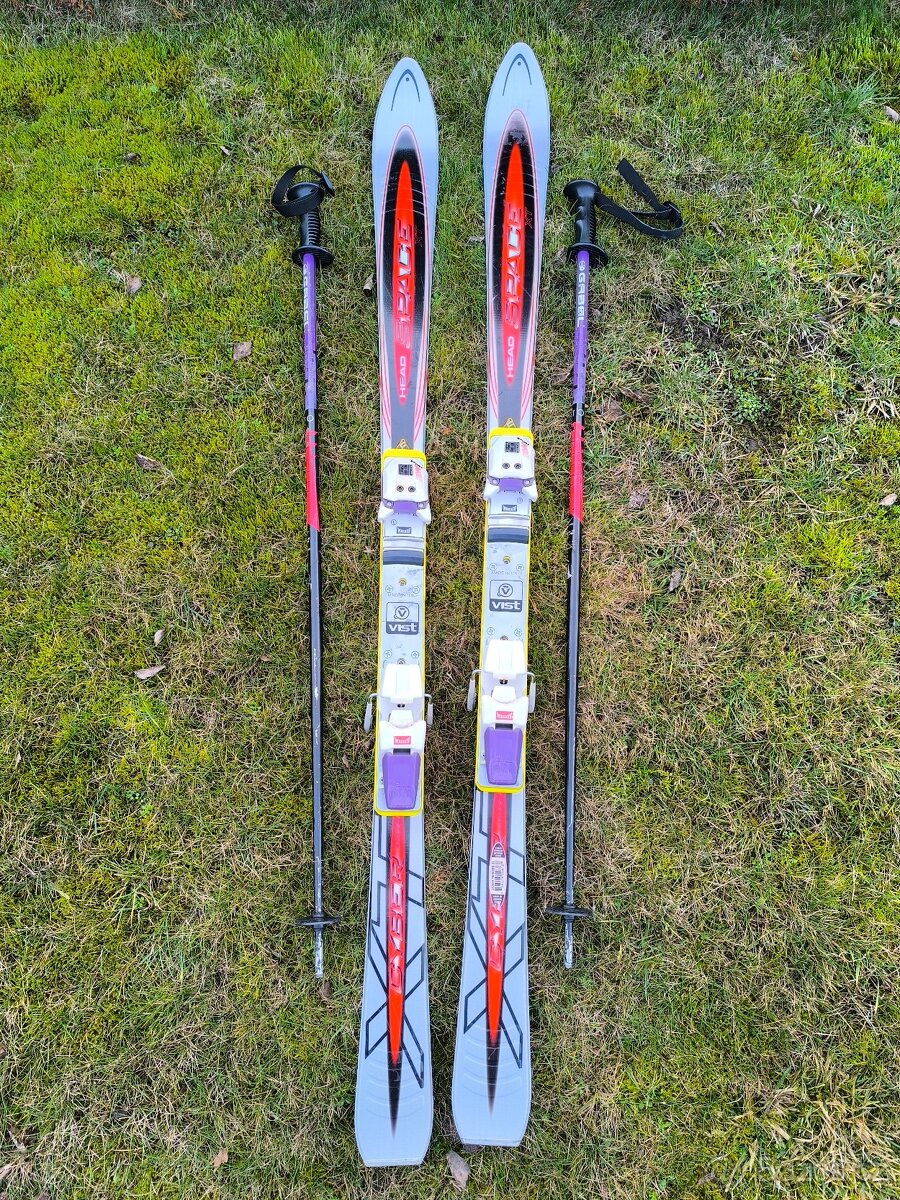 Prodám lyže, lyžáky,helmy, brýle