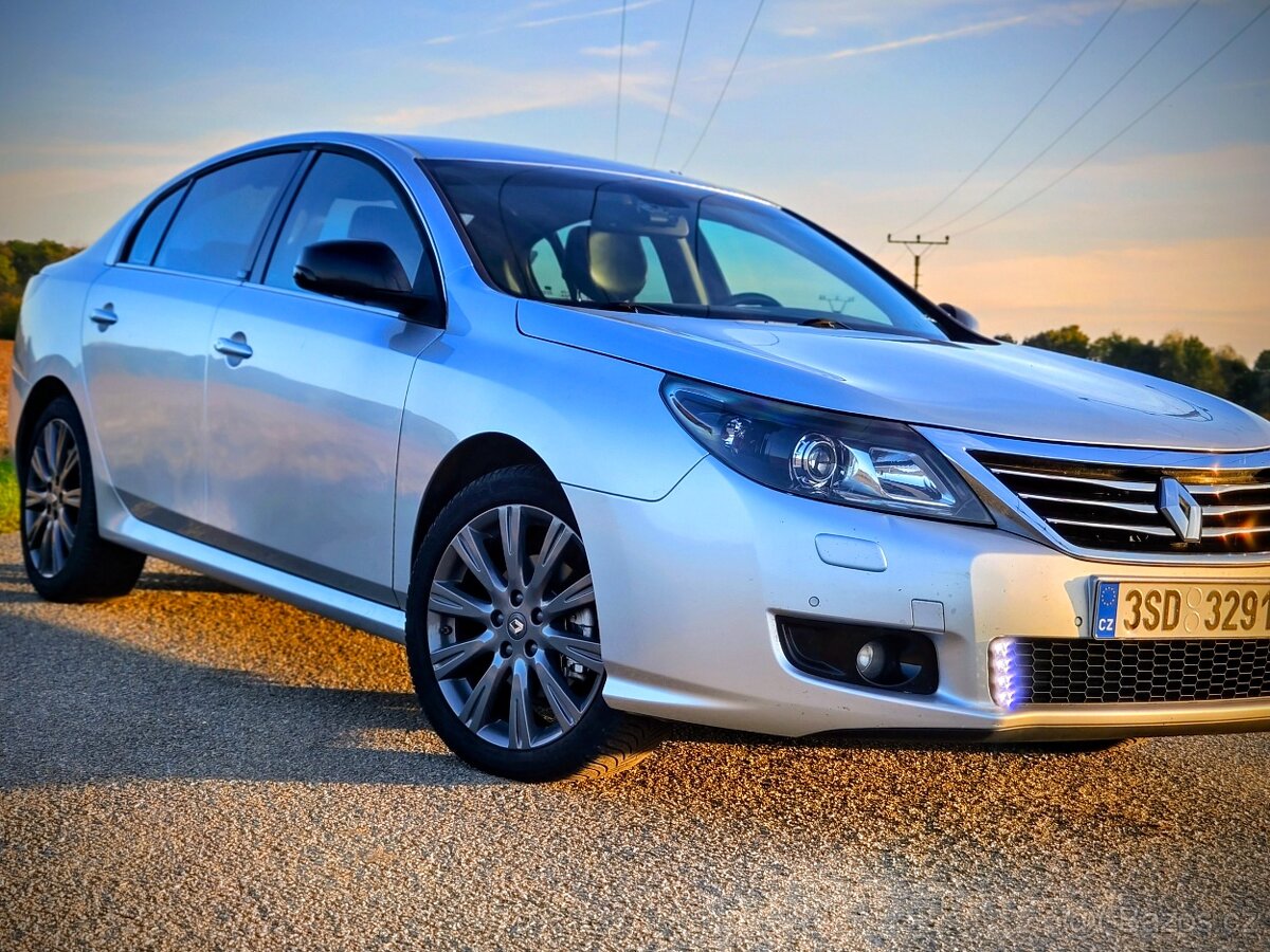 Renault Latitude 2.0dCi 127kW AT Intitiale Paris