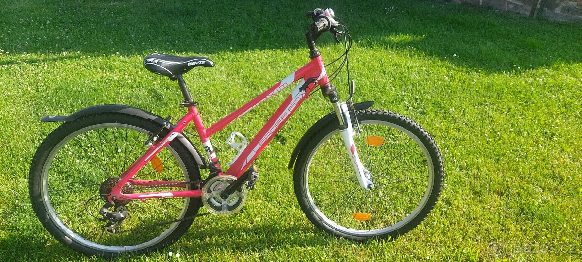 Dívčí kolo -Leader fox maxim vel. rámu 16