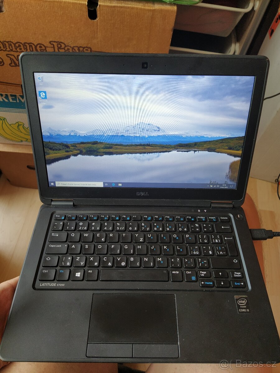 Notebook Dell i5-5300u až 2,9ghz