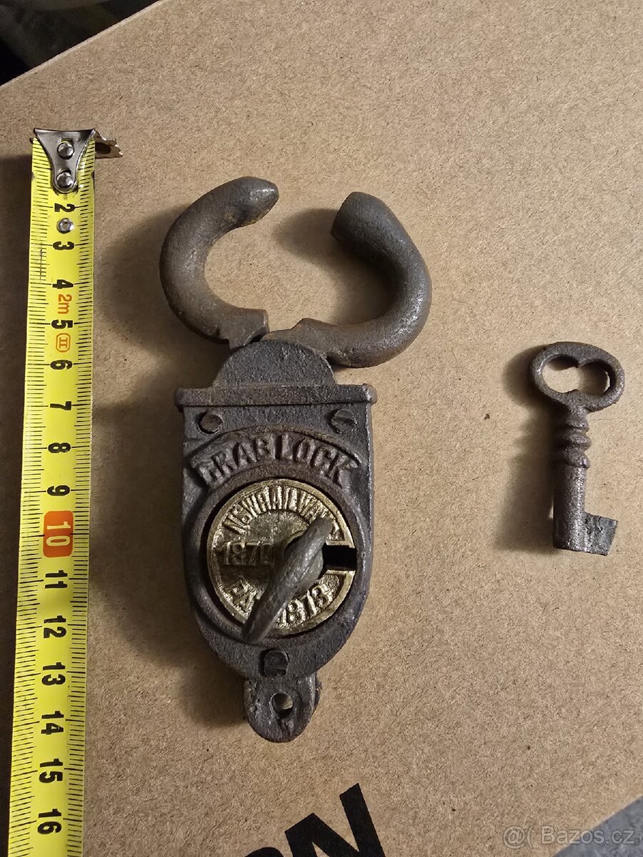 STARÝ VISACÍ KLEPETOVÝ ZAMEK + 2X KLIČ