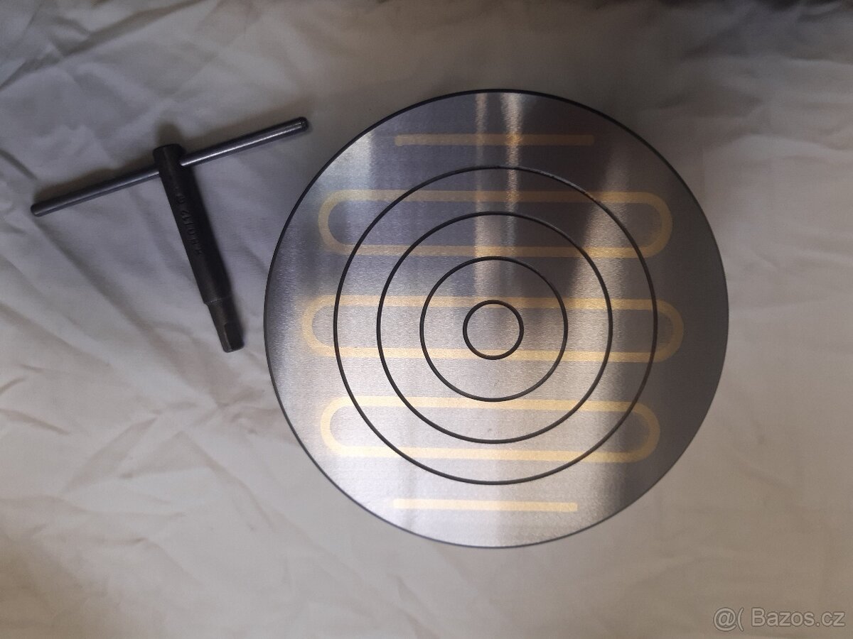 Magnetický upínač