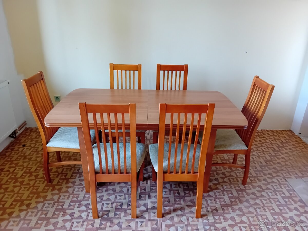 Jídelní rozkládací stůl + 6 židlí - třešeň