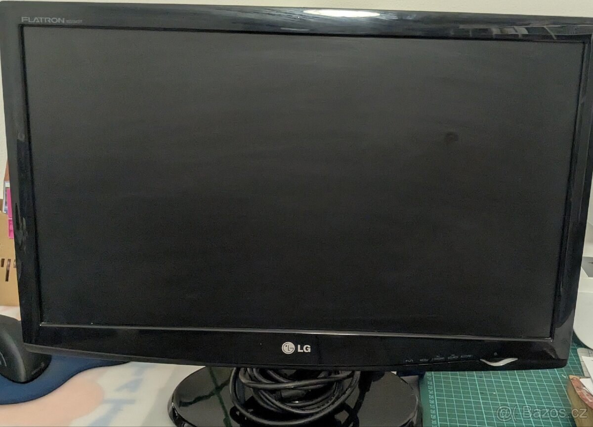 LG monitor 23'