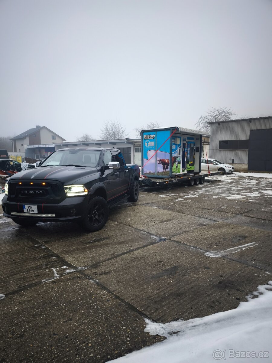 Odtah/Převoz aut, strojů a materiálů