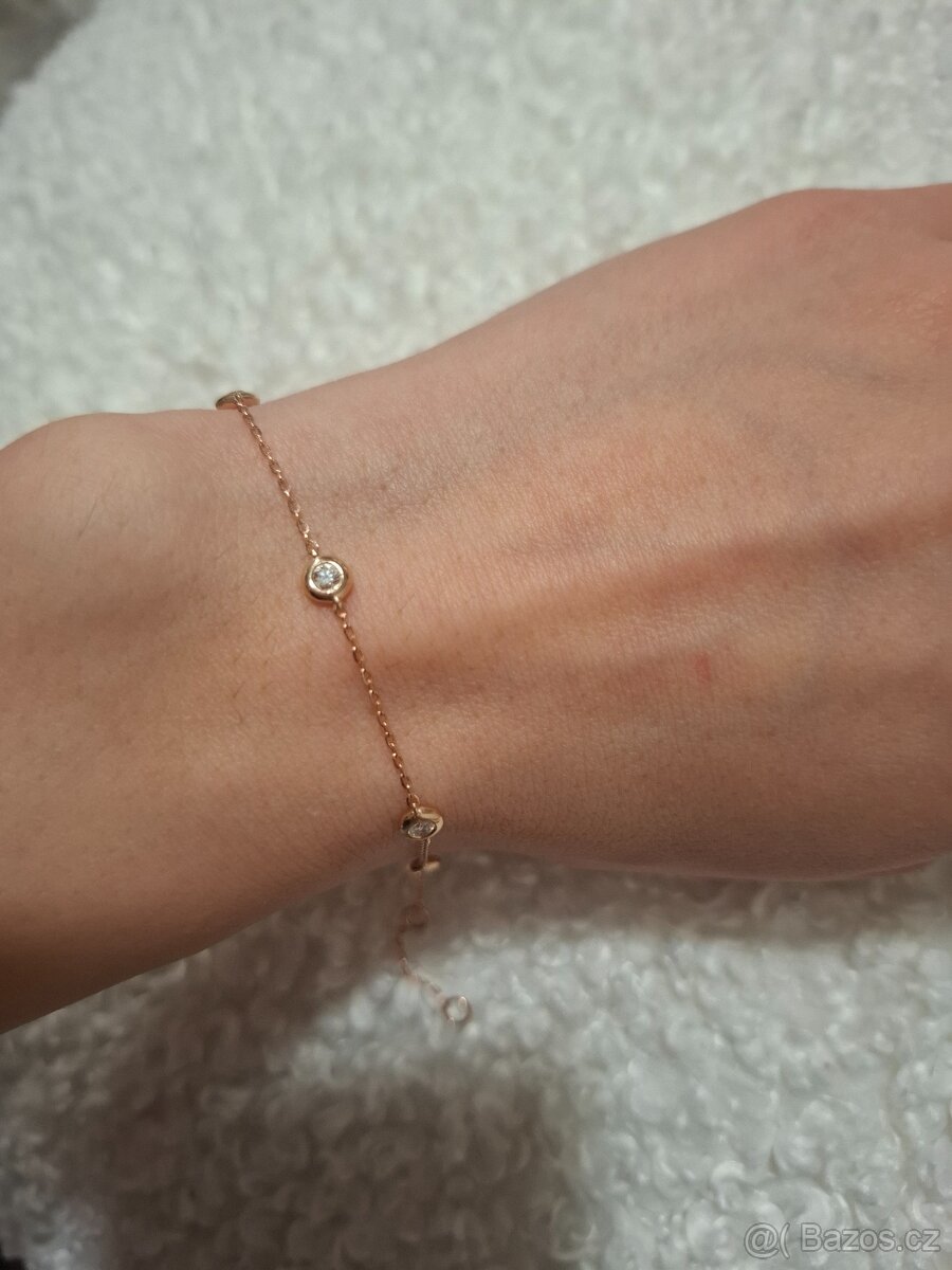 Luxusní diamantový náramek ze zlata