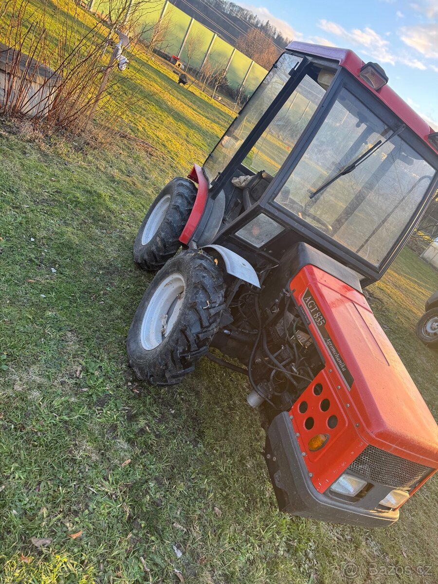 Malotraktor AGT835