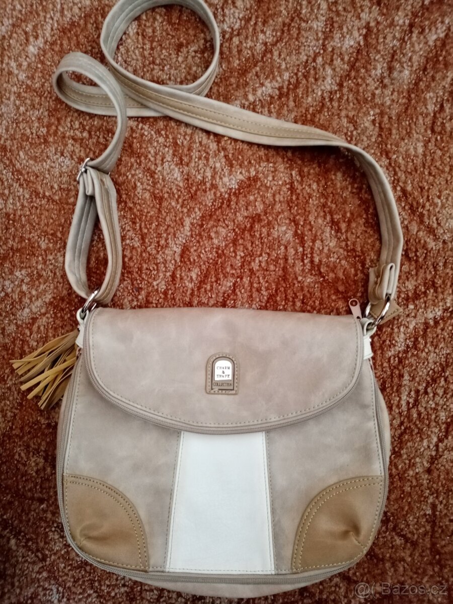 Kabelka zn. CHARM A SHAPE