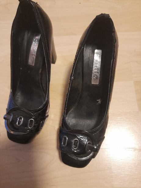 Dámské boty s přezkou 37 - velmi levně